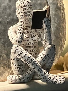 Decorative Reading Sculpture - White and Black Script Finish